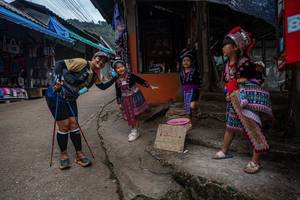 BIB: 
                            <button type="button" onclick="openModal(22795691)" class="btn btn-primary btn-sm float-right btn-popup" data-toggle="modal" data-target=".modal-high-quality">
                        <i class="fas fa-shopping-cart"></i> Add to Cart
                    </button>
                                            <button type="button" onclick="isThisMe(22795691, true)" class="btn btn-success btn-sm float-right btn-popup btn-isme hidden" data-toggle="tooltip" data-placement="bottom" title="นี่คือรูปของคุณใช่ไหม คลิกที่นี่เพื่อเอาเข้าอัลบั้ม">
                        <i class="fas fa-plus"></i> Add to album
                    </button>
                    <button type="button" onclick="isThisMe(22795691, false)" class="btn btn-warning btn-sm float-right btn-popup btn-isnotme hidden">
                        <i class="fas fa-ban"></i> Remove from album
                    </button>